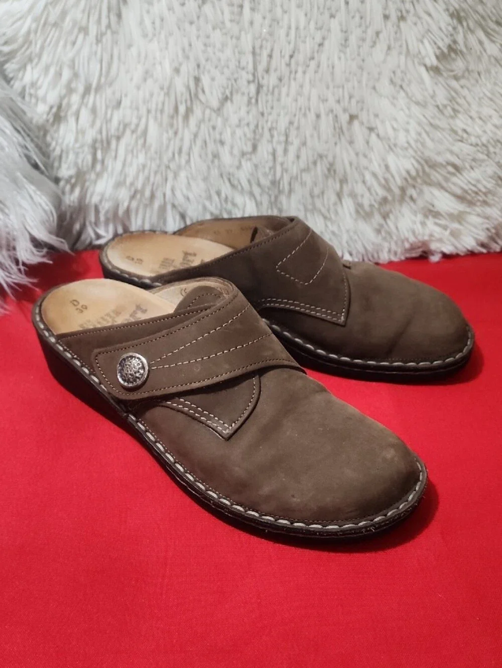 Finn Comfort Stanford Women's Brown Nubuck Slip-On Clogs